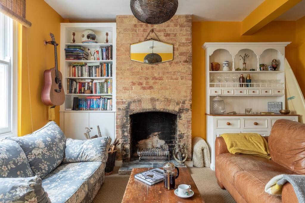 Lovely Central Cambridge Home Exterior foto